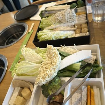 Mumu Hot Pot - Veggies & noodles - Hot Pot Near Me - Sunnyvale, California Mumu Hot Pot - Veggies & noodles - Hot Pot Near Me - Sunnyvale, California