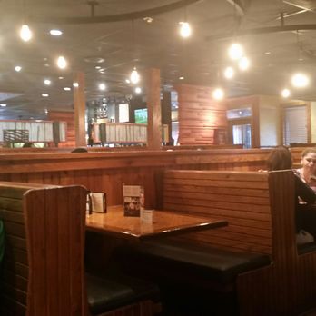Outback Steakhouse - Not so busy for lunch. - Steakhouses Near Me - Miami, Florida Outback Steakhouse - Not so busy for lunch. - Steakhouses Near Me - Miami, Florida