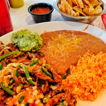 Nares Tacos - Alambres, sweet tea and tortilla chips - Food Trucks Near Me - Granbury, Texas Nares Tacos - Alambres, sweet tea and tortilla chips - Food Trucks Near Me - Granbury, Texas