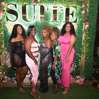 SUITE FOOD LOUNGE - Updated January 2025 - 777 Photos & 797 Reviews