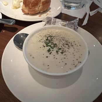 Bluewater Grill - Average clam chowder - Seafood Near Me - Phoenix, Arizona Bluewater Grill - Average clam chowder - Seafood Near Me - Phoenix, Arizona