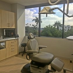 Wilshire Oral Surgery and Implant Center - State-of-the-art treatment room