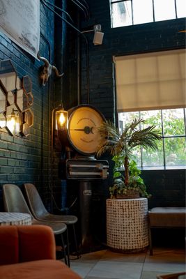 Elsewhere Cocktail Bar by null
