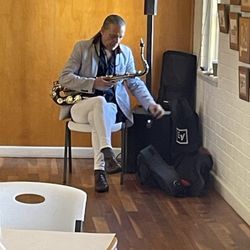 Newport Beach - Live music