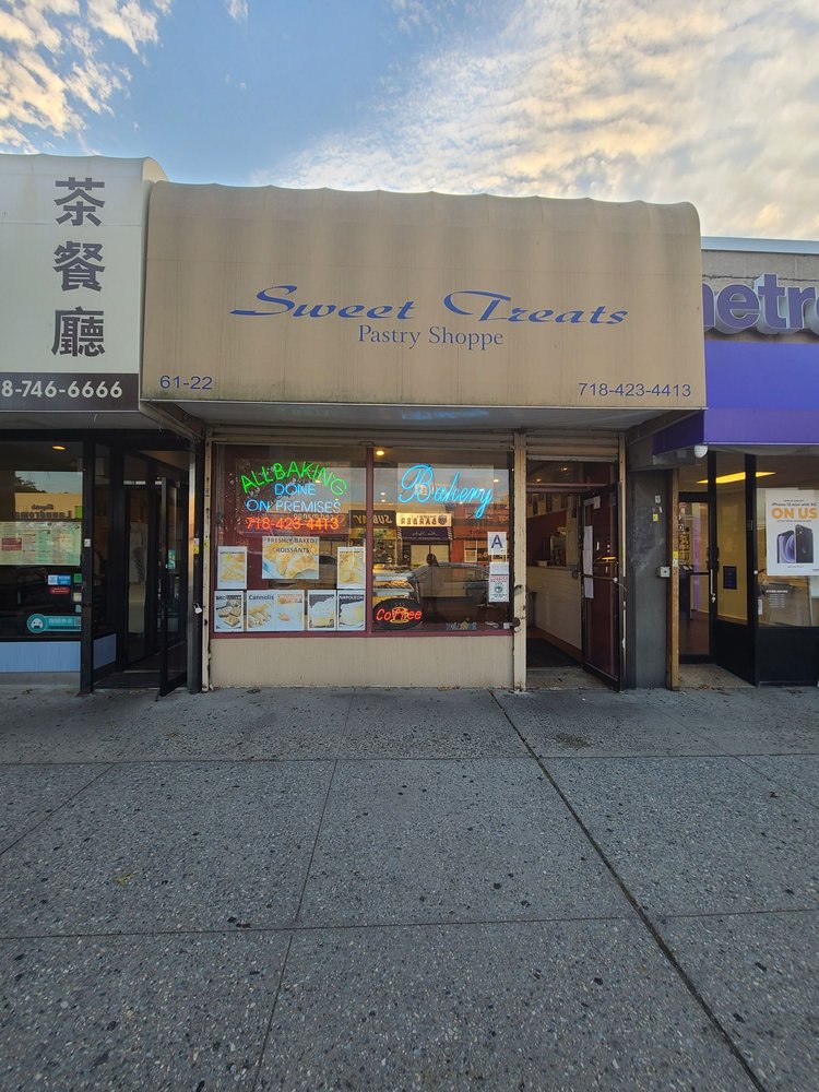 SWEET TREATS PASTRY SHOPPE 40 Photos & 20 Reviews 6122 Springfield