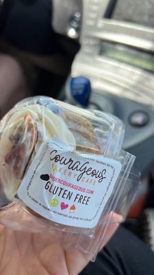 Courageous ELMHURST by null