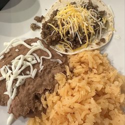 Los Campos Mexican Restaurant - Taco, rice and beans
