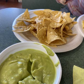 Algoberto's Taco Shop - Chips and Guacamole - Mexican Near Me - Yucca Valley, California Algoberto's Taco Shop - Chips and Guacamole - Mexican Near Me - Yucca Valley, California