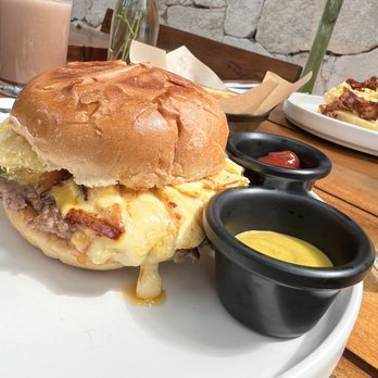 BURGERITO - Breakfast burger - AMAZING! - Tex-Mex Near Me - Tulum, ROO BURGERITO - Breakfast burger - AMAZING! - Tex-Mex Near Me - Tulum, ROO