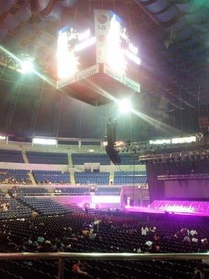 Smart Araneta Coliseum by null