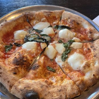 Appetito Craft Pizza & Wine Bar - Margherita Pizza - Italian Near Me - Honolulu, Hawaii Appetito Craft Pizza & Wine Bar - Margherita Pizza - Italian Near Me - Honolulu, Hawaii