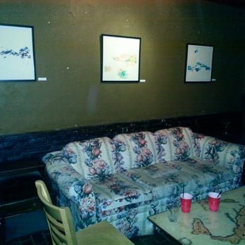 The Lift - Don't let the empty couch fool you... - Bars Near Me - Des Moines, Iowa