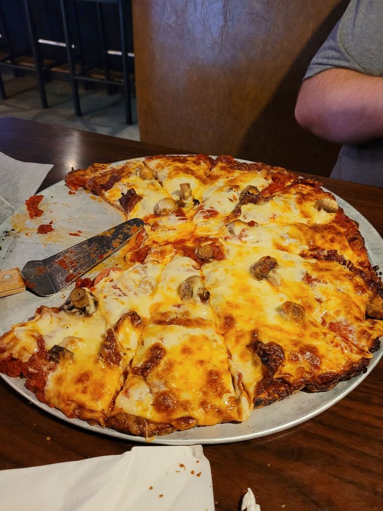 Food from Pizza Pub 516