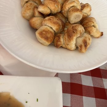Pomodoro Pizza Pasta - Garlic knots - Italian Near Me - Aurora, Colorado Pomodoro Pizza Pasta - Garlic knots - Italian Near Me - Aurora, Colorado
