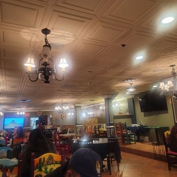 Azteca Restaurante Mexican Cuisine - Indoor dining area - Mexican Near Me - Rutherford, New Jersey Azteca Restaurante Mexican Cuisine - Indoor dining area - Mexican Near Me - Rutherford, New Jersey
