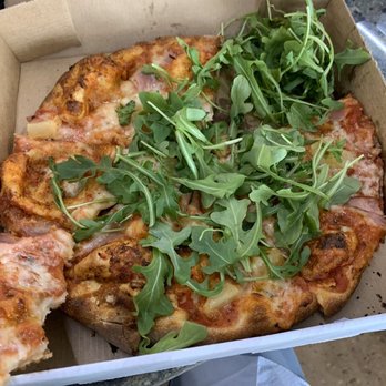 Mountain Fresh Grocery - Pineapple & ham pizza topped with arugula - Grocery Near Me - Highlands, North Carolina Mountain Fresh Grocery - Pineapple & ham pizza topped with arugula - Grocery Near Me - Highlands, North Carolina