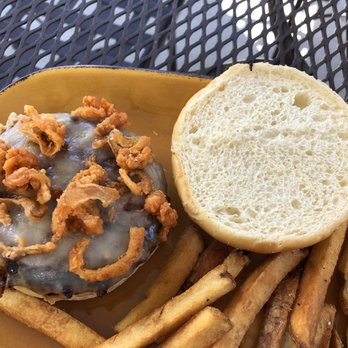 Edgewater Cafe - Cafes Near Me - Dillon, Colorado