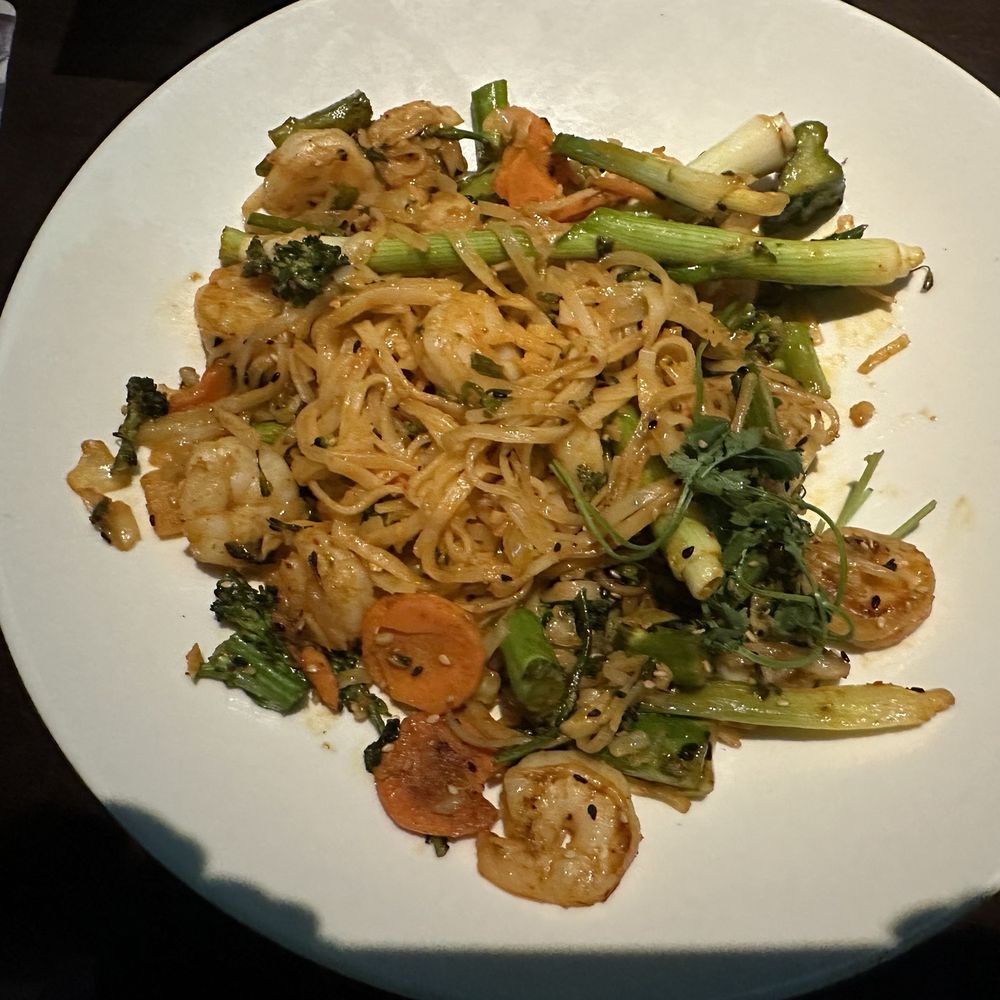 Yard House - Asian Sesame Shrimp Noodles - New American Near Me - Carlsbad, California Yard House - Asian Sesame Shrimp Noodles - New American Near Me - Carlsbad, California