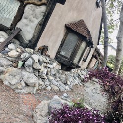 Hobbit House