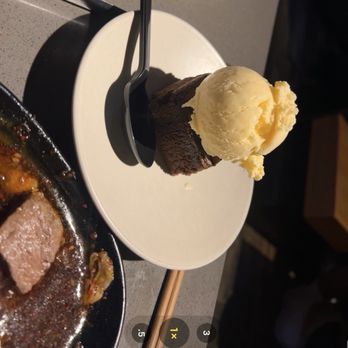 Hwaro - Fudge brownie with vanilla ice cream - Korean Near Me - Las Vegas, Nevada