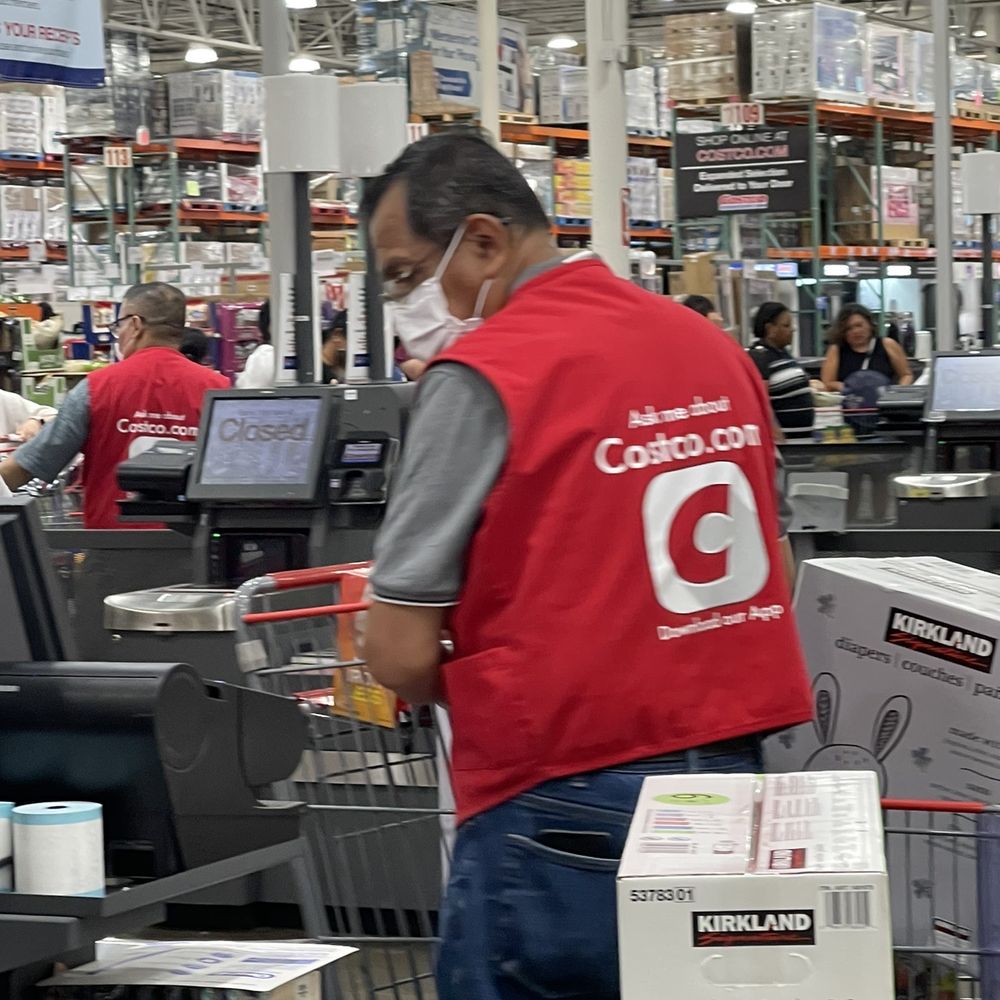 Costco Wholesale - Rude employee - Wholesale Stores Near Me - Fairfax, Virginia