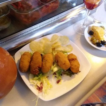 El Diario - Croquetas - Restaurants Near Me - Madrid, M El Diario - Croquetas - Restaurants Near Me - Madrid, M