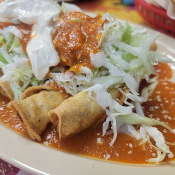 La Cocina De Los Reyes - Half Beef and Half Chicken DORADOS - Mexican Near Me - La Puente, California La Cocina De Los Reyes - Half Beef and Half Chicken DORADOS - Mexican Near Me - La Puente, California
