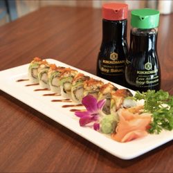Sumo Sushi Thai And Bar - YUMMY ROLLS