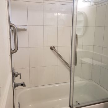 A to Z Handyman - Tub, Shower Door and Tile Installation - Handyman Near Me - Vista, California