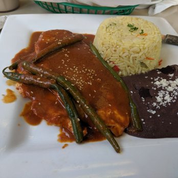 El Rinconcito Chapin - Pepian - Latin American Near Me - Cleveland, Ohio