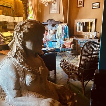The Raven Spa - Beautiful interior! - Day Spas Near Me - Santa Monica, California