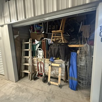 Movers Near Me - Our experienced movers are skilled in maximizing storage space. - Movers Near Me - Candler, North Carolina