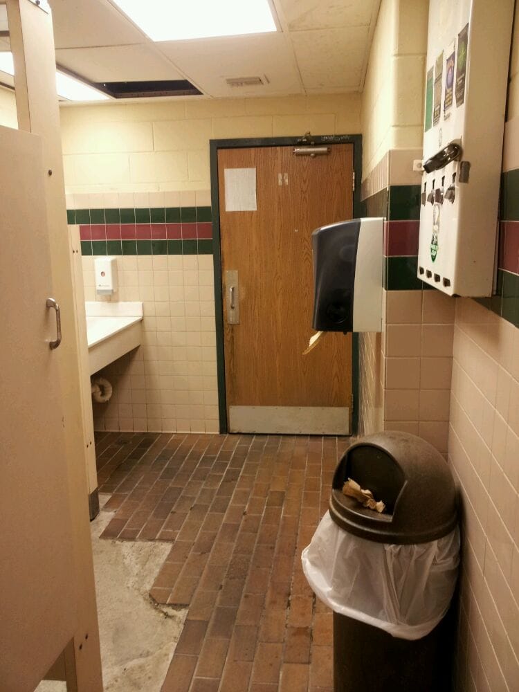 MIDWAY TRAVEL PLAZA Updated August 2024 I 70 & Hwy 40 Exit 1