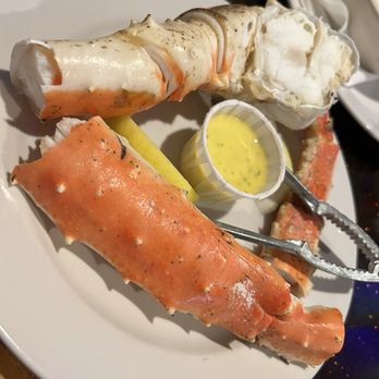 Half Shell - Appetizer portion King Crab - Seafood Near Me - Chicago, Illinois