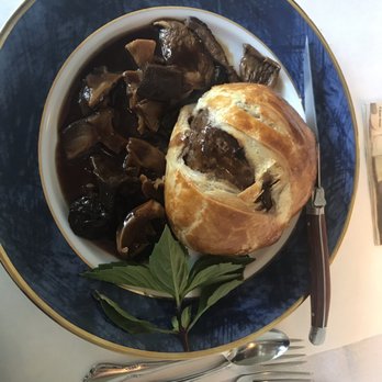 Bacari - Beef Wellington - Desserts Near Me - Gresham, Oregon