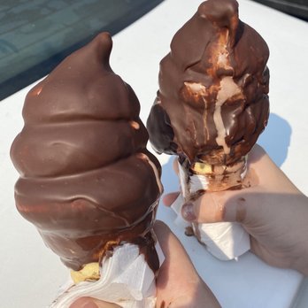 Frosty - Super melty but tasty - Ice Cream & Frozen Yogurt Near Me - Jamestown, California