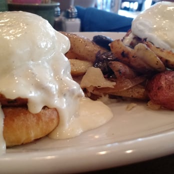 Johanna's Catering - Eggs Benedict with Crabcake - Caterers Near Me - Wanchese, North Carolina Johanna's Catering - Eggs Benedict with Crabcake - Caterers Near Me - Wanchese, North Carolina