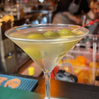 Harlow’s - Dirty Martini - American Near Me - Bonsall, California