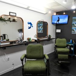 High Tide Barbers - Shop vibes