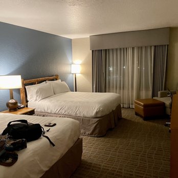 Holiday Inn The Lodge at Big Bear Lake - Big Bear, CA