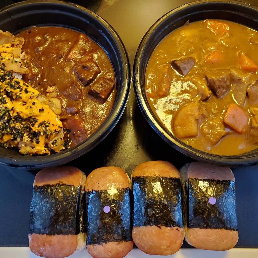 Got'z Grindz - Davey D Special Bowl, Beef Curry, spam and teri spam musubi - Japanese Near Me - Kaneohe, Hawaii