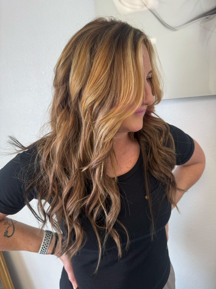 Hair by JennyRae Extension Salon Logo