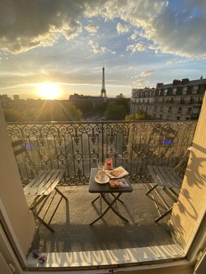 Hôtel La Comtesse Tour Eiffel by null