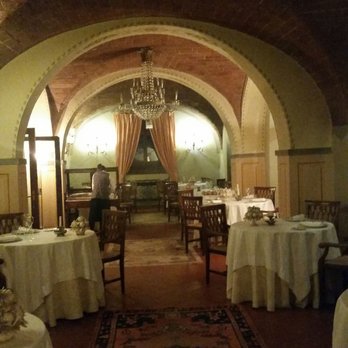Il Falconiere - Entrance. Stunning - Hotels Near Me - Cortona, Arkansas