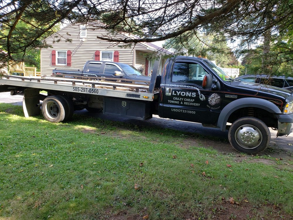LYONS CRAZY CHEAP TOWING & RECOVERY Le Roy, New York Towing Phone