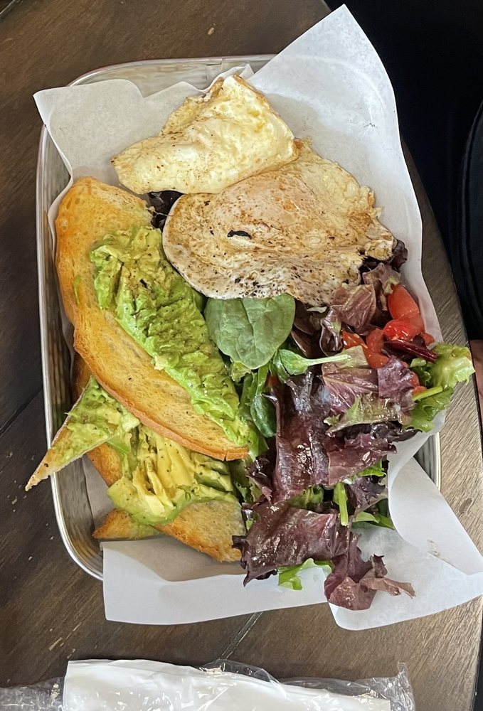 Twin Ravens Coffee Logo