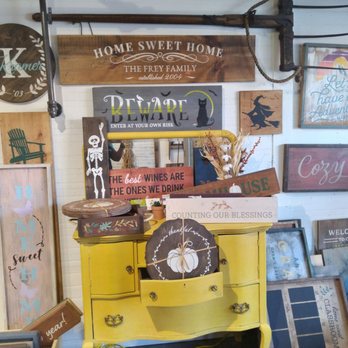 Board & Brush - Melbourne - Paint & Sip Near Me - Melbourne, Florida