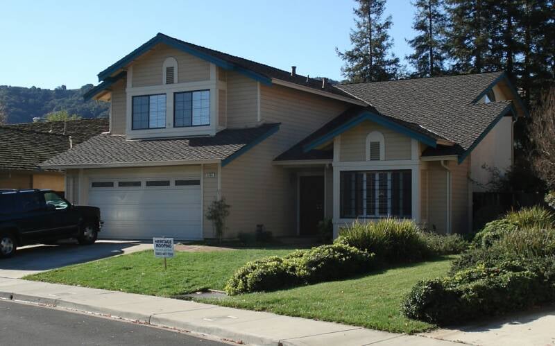 Slide of Heritage Roofing