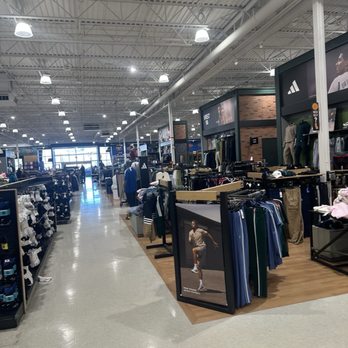 DICK'S Sporting Goods - Sports Wear Near Me - Alpharetta, Georgia