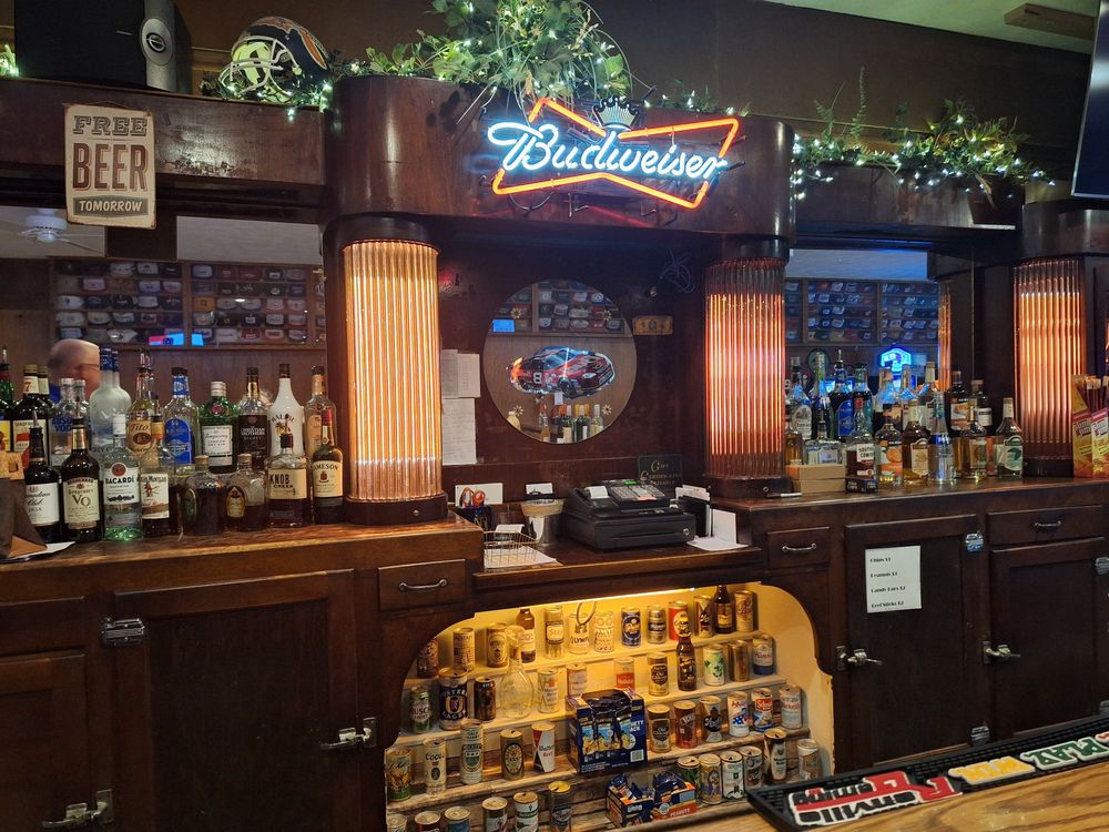 HOBART’S ON TREMONT Updated September 2024 210 W Tremont St, Odell, Illinois Bars Phone